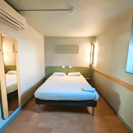 Ibis Budget Ferrand - Le Brezet - Aeroport Hotel Clermont-Ferrand