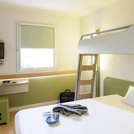 Ibis Budget Ferrand - Le Brezet - Aeroport Hotel 2*