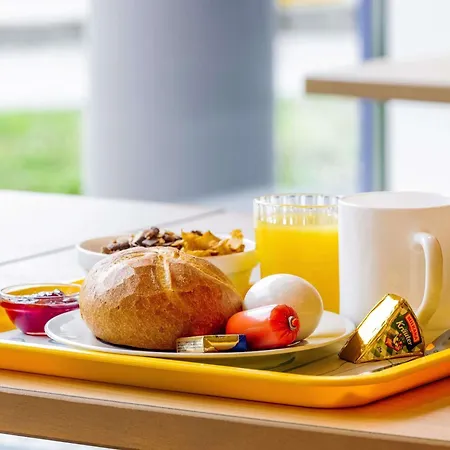Ibis Budget Ferrand - Le Brezet - Aeroport 호텔