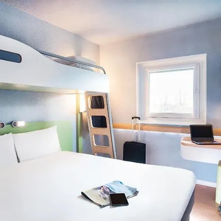 מלון Ibis Budget Ferrand - Le Brezet - Aeroport קלרמונט-פרנד