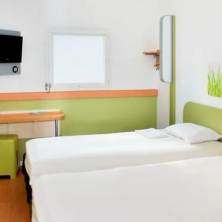 Ibis Budget Ferrand - Le Brezet - Aeroport קלרמונט-פרנד