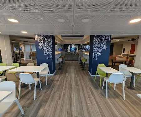 Hotel Ibis Budget Ferrand - Le Brezet - Aeroport Clermont-Ferrand