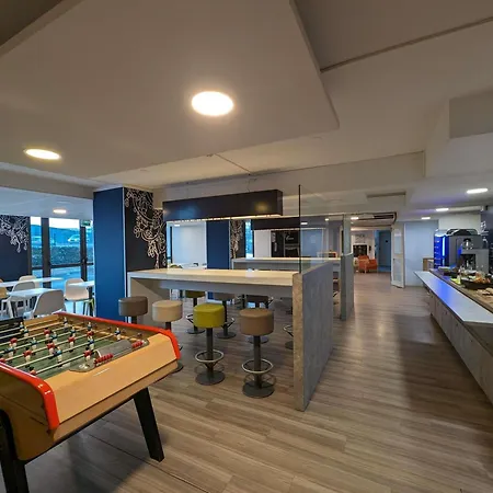 Ibis Budget Ferrand - Le Brezet - Aeroport ホテル