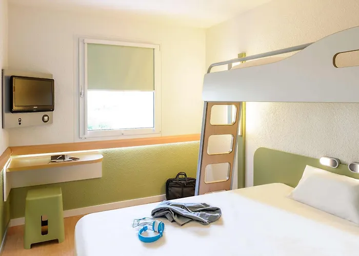 Hotel Ibis Budget Ferrand - Le Brezet - Aeroport 2*