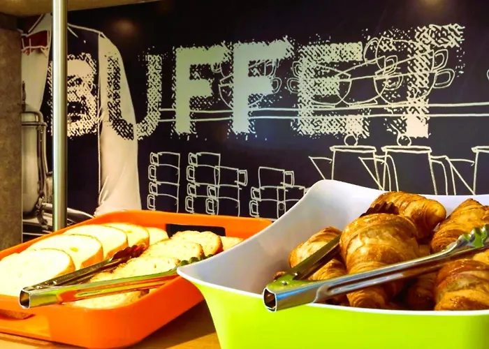 Hotel Ibis Budget Ferrand - Le Brezet - Aeroport 2*