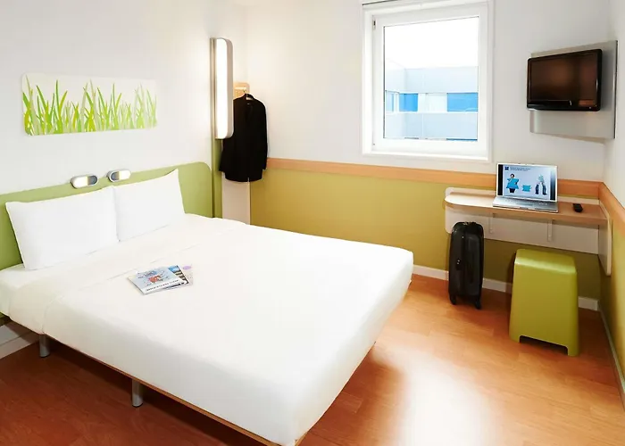Hotel Ibis Budget Ferrand - Le Brezet - Aeroport Clermont-Ferrand