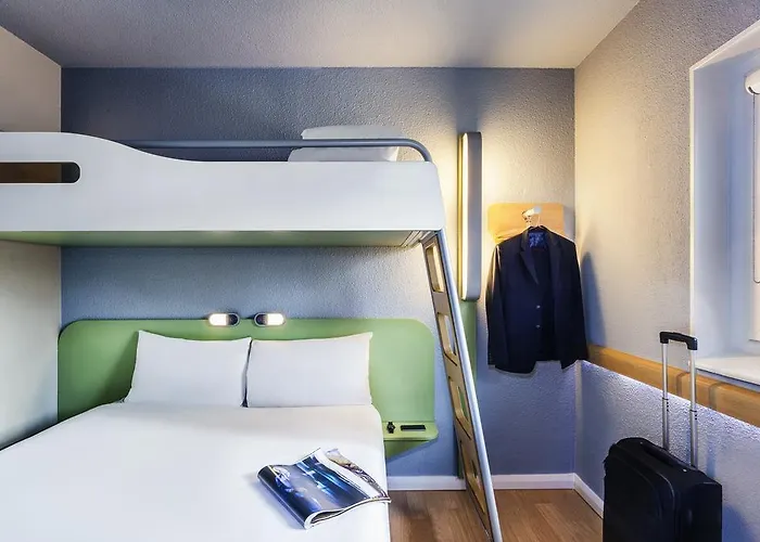 Hotel Ibis Budget Ferrand - Le Brezet - Aeroport Clermont-Ferrand