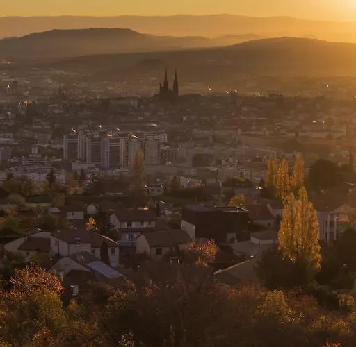 Hotel Ibis Budget Ferrand - Le Brezet - Aeroport 2*